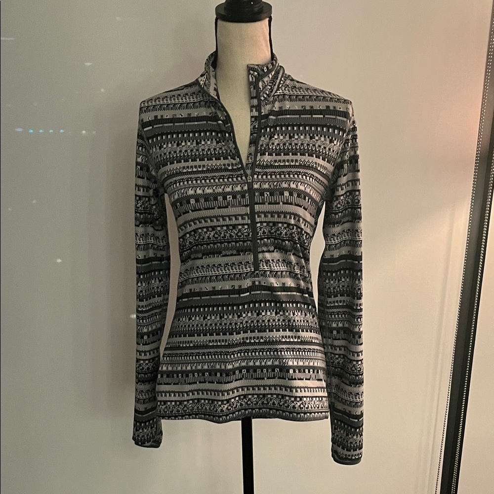 Nike Monochrome Patterned Quarter-Zip Pullover